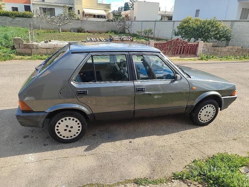 Usata Fiat Ritmo S 58 CV (42 kW) 1986 Grigio Utilitaria