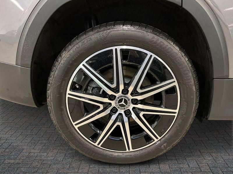Usata Mercedes EQB300 Advanced Plus 167 kW (228 CV) 2024 Grigio montagna / metallizzato SUV