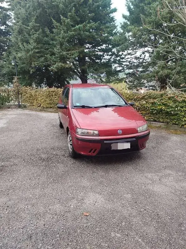 Usata Fiat Punto 60 CV (44 kW) 2001 Utilitaria