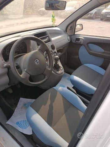 Usata Fiat Panda 4x4 69 CV (50 kW) 2006 Bianco Utilitaria