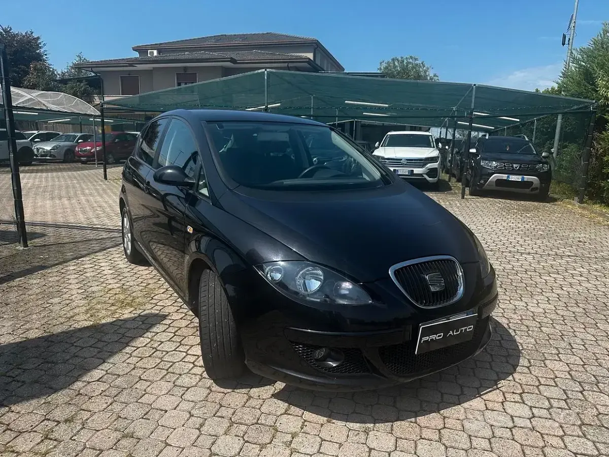 Usata Seat Altea Reference 102 CV (75 kW) 2008 Nero Monovolume