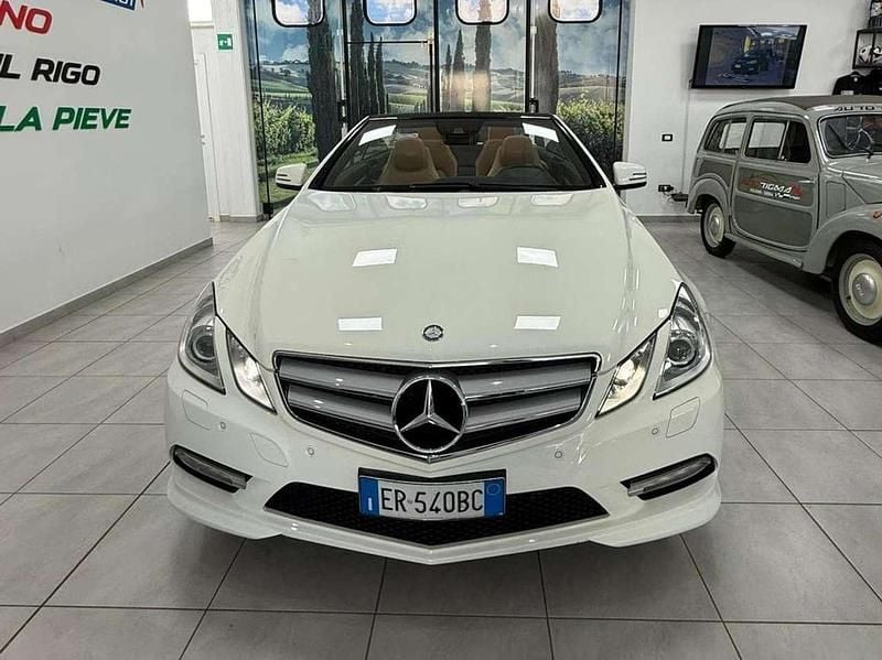 Usata Mercedes E250 204 CV (150 kW) 2013 Bianco Cabrio
