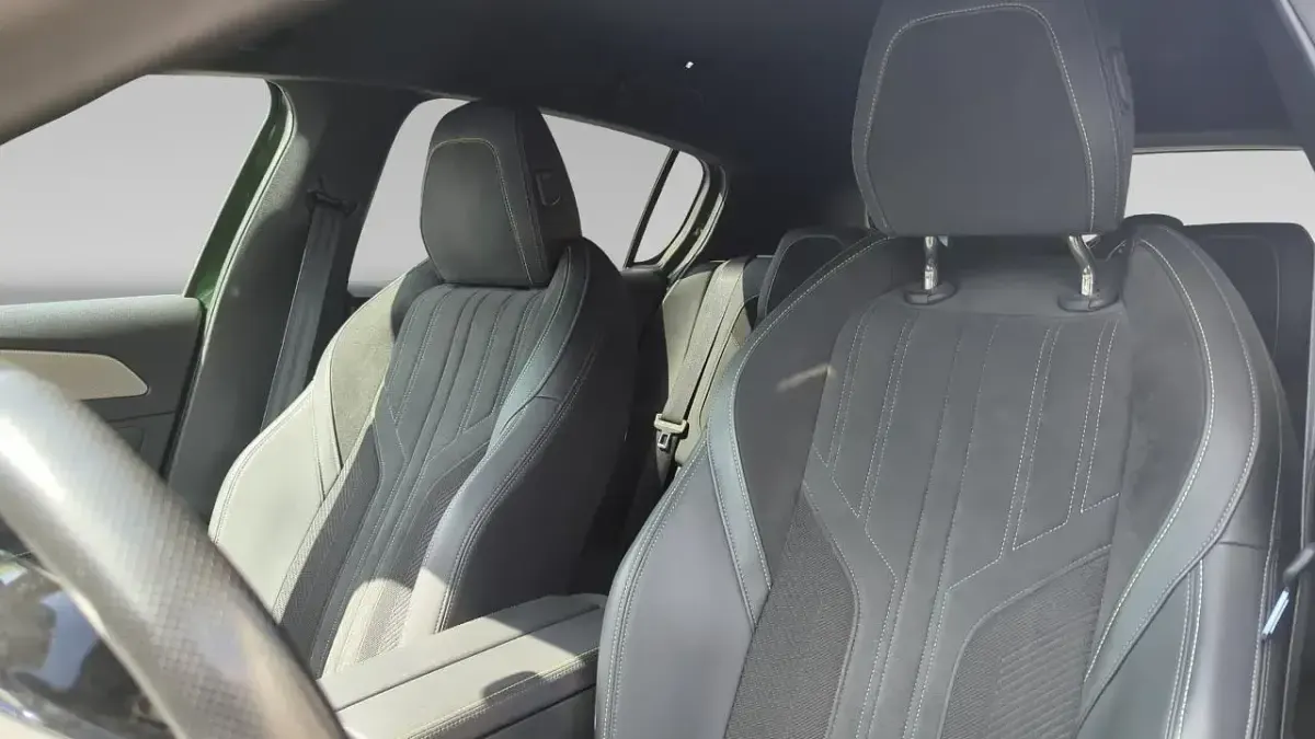 Usata Peugeot 308 GT 180 CV (132 kW) 2022 Verde Berlina