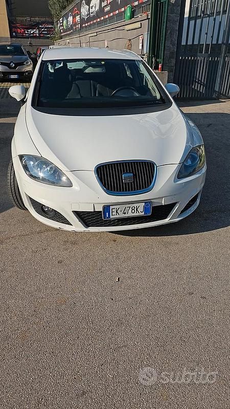 Gebraucht Seat Leon Style 105 PS (77 kW) 2011 Weiß Limousine