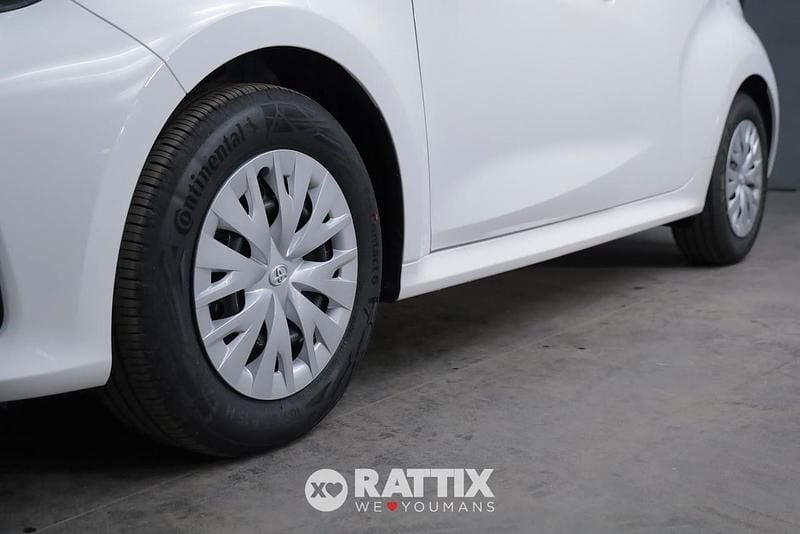 Nouă Toyota Yaris Hybrid Active 92 CP (67 kW) 2025 Alb Berlinǎ