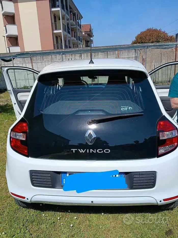 Gebraucht Renault Twingo 69 PS (50 kW) 2017 Weiß Kleinwagen