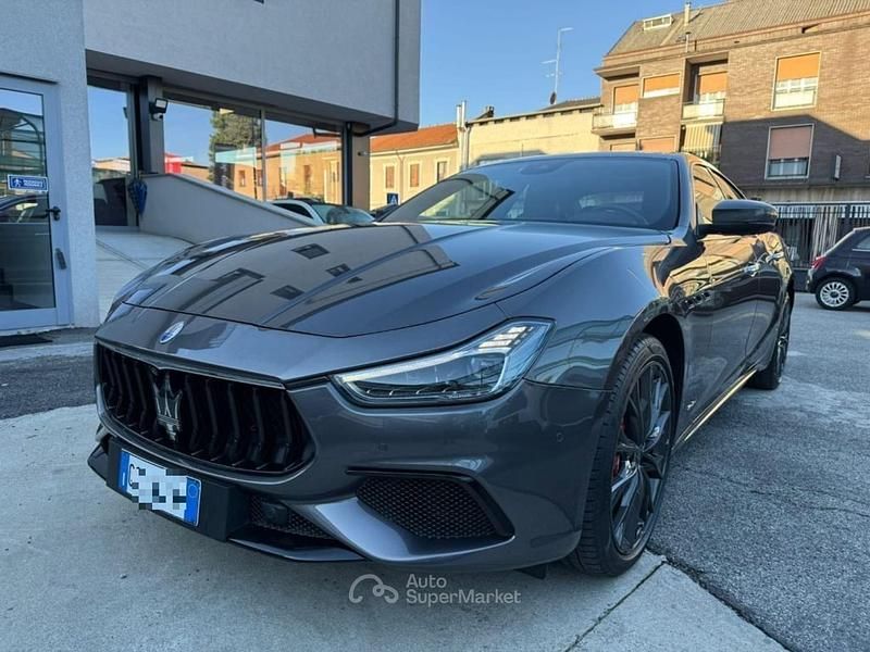 Usata Maserati Ghibli 330 CV (242 kW) 2021 Gray Coupé