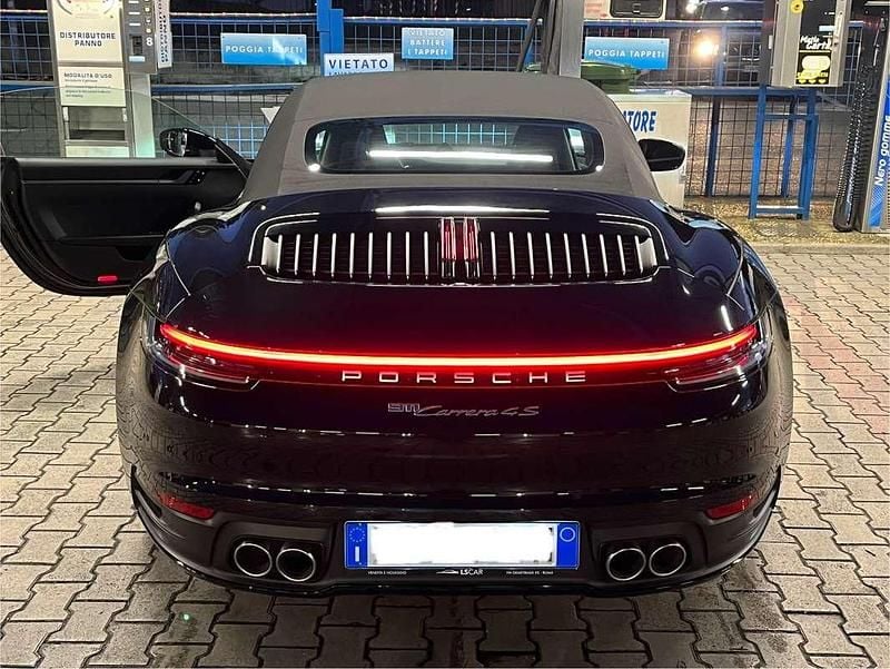 Usata Porsche 992 450 CV (330 kW) 2019 Nero Cabrio