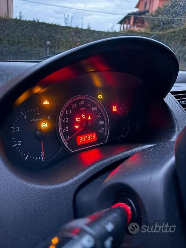 Usata Suzuki Swift Sport 70 CV (51 kW) 2008 Grigio Utilitaria