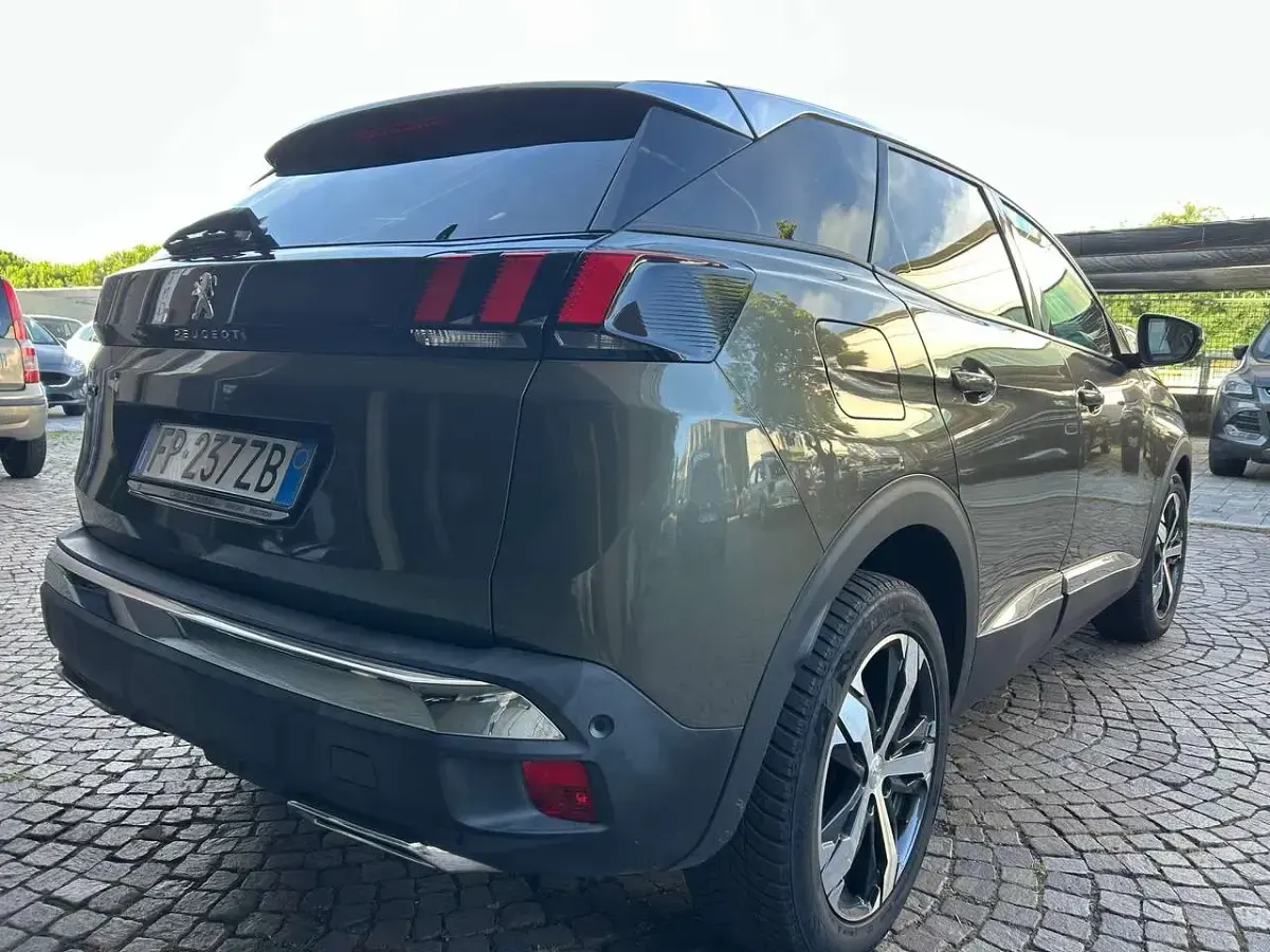 Usata Peugeot 3008 GT-line 131 CV (96 kW) 2018 Grigio SUV