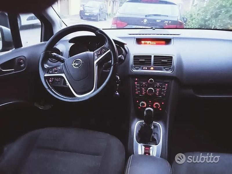 Usata Opel Meriva 95 CV (69 kW) 2013 Monovolume