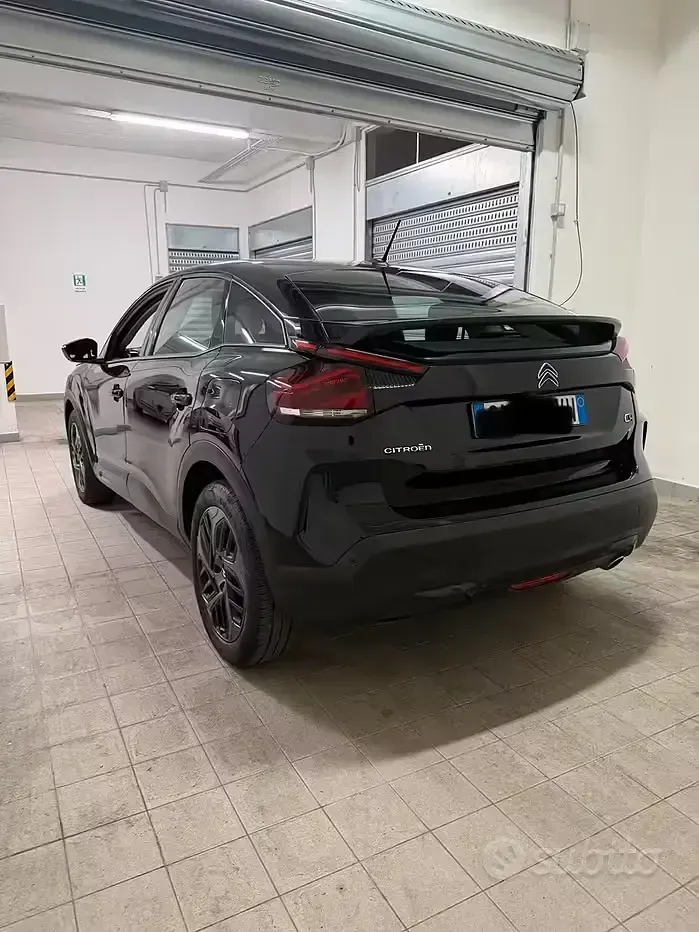 Usata Citroën C4 130 CV (95 kW) 2023 Nero SUV