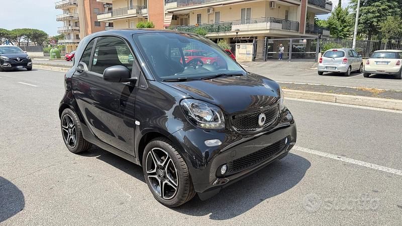 Usata Smart ForTwo Coupé Passion 90 CV (66 kW) 2019 Nero Coupé