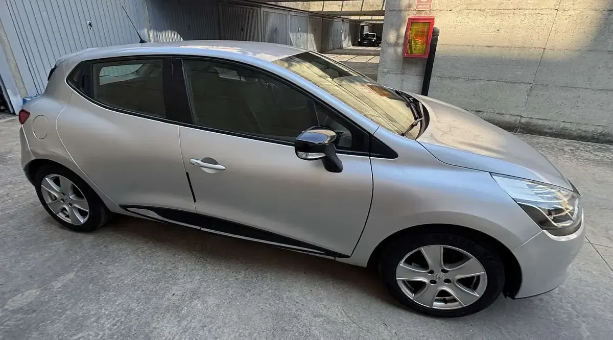 Usata Renault Clio IV Zen 75 CV (55 kW) 2016 Berlina