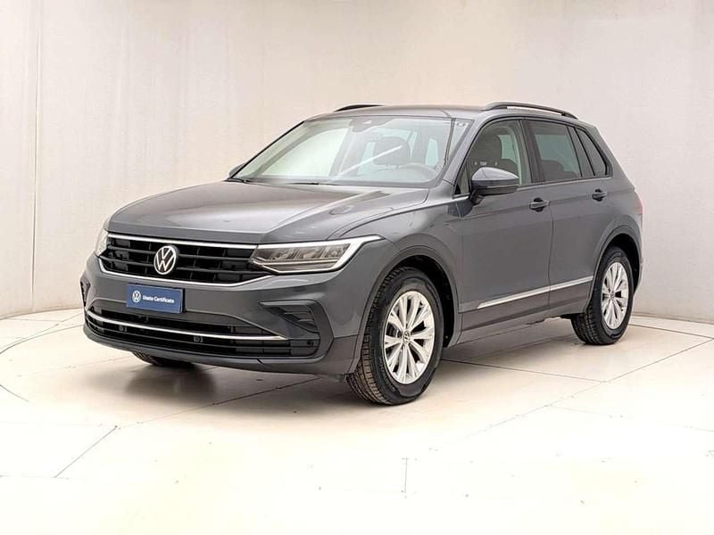 Usata VW Tiguan Life 122 CV (89 kW) 2023 Grigio SUV