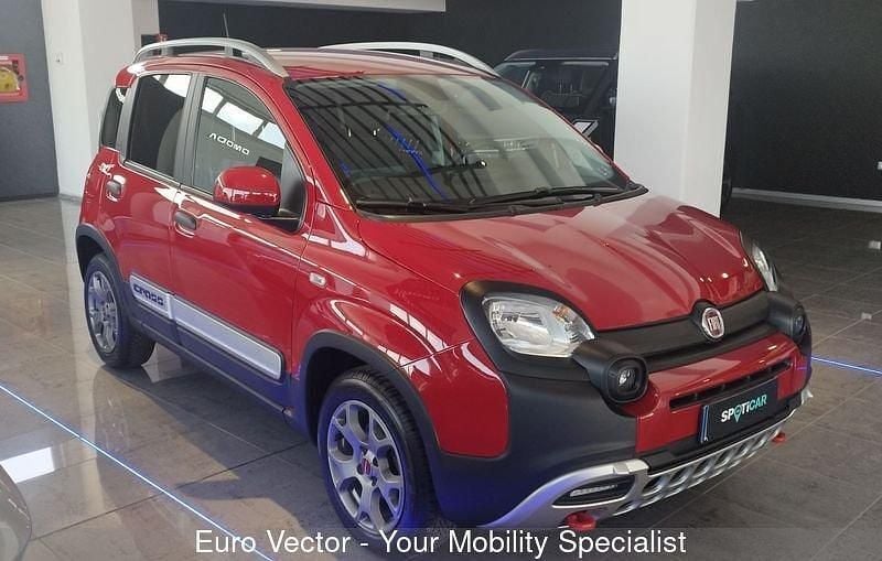 Usata Fiat Panda Cross Cross 70 CV (51 kW) 2022 Utilitaria