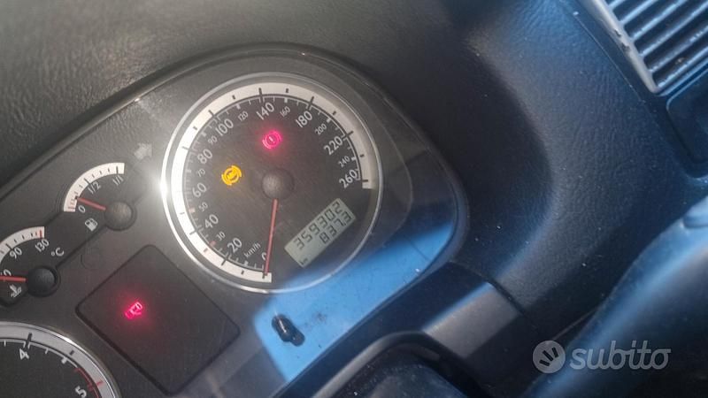 Usata VW Golf 2002 Grigio Berlina