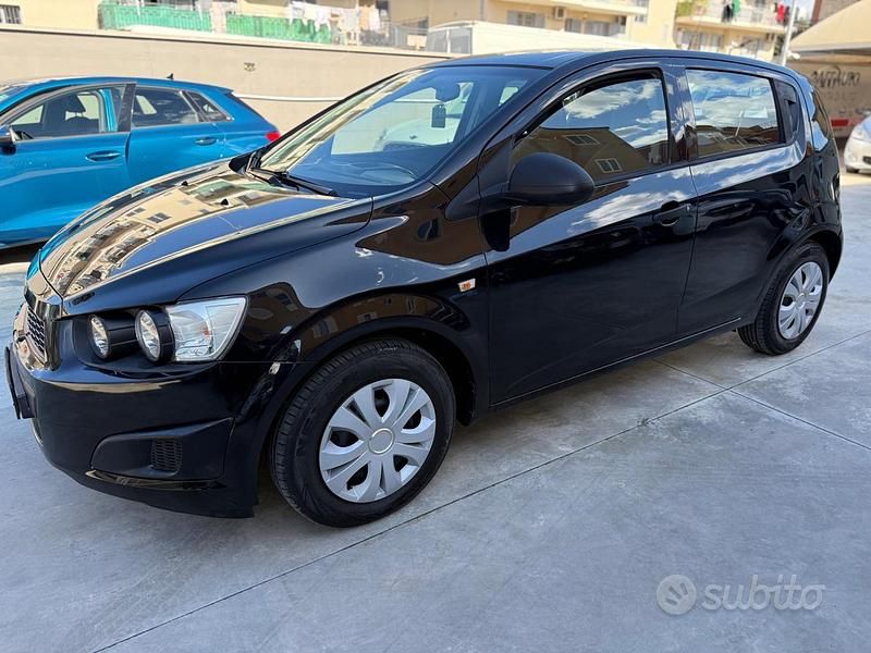 Usata Chevrolet Aveo LT 86 CV (63 kW) 2014 Nero Berlina