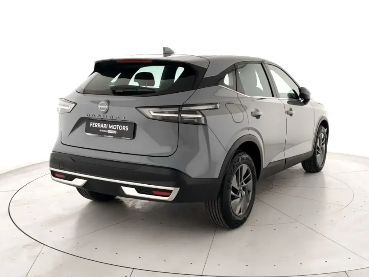 Usata Nissan Qashqai Acenta 158 CV (116 kW) 2025 Grigio SUV