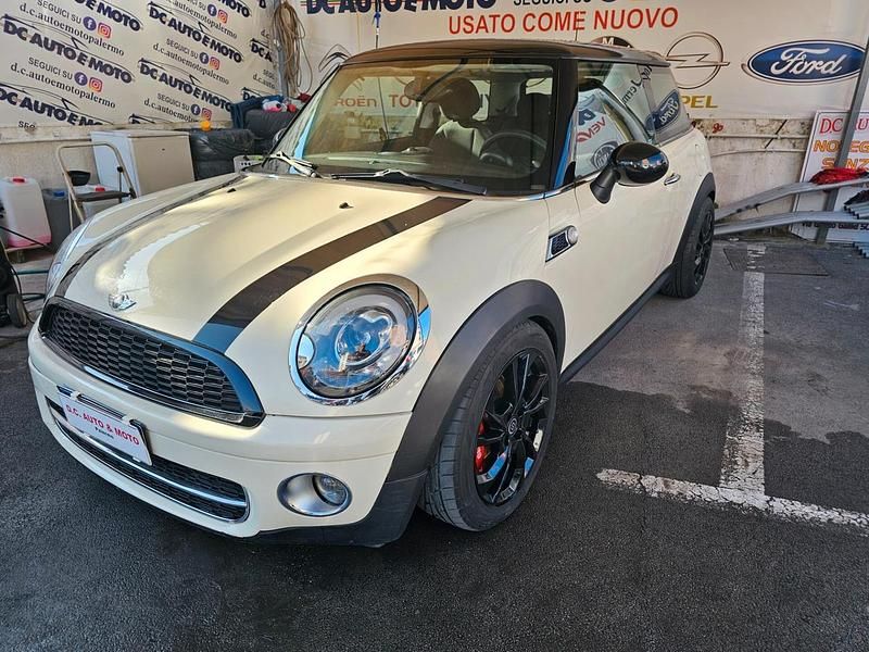 Usata Mini Cooper D 150 CV (110 kW) 2010 Beige Utilitaria
