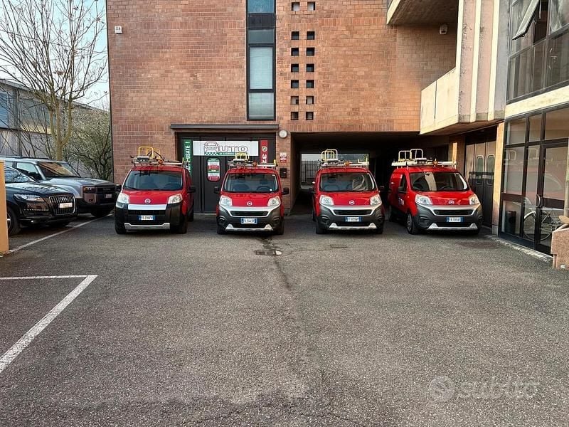 Usata Fiat Fiorino 95 CV (69 kW) 2017 Rosso Monovolume
