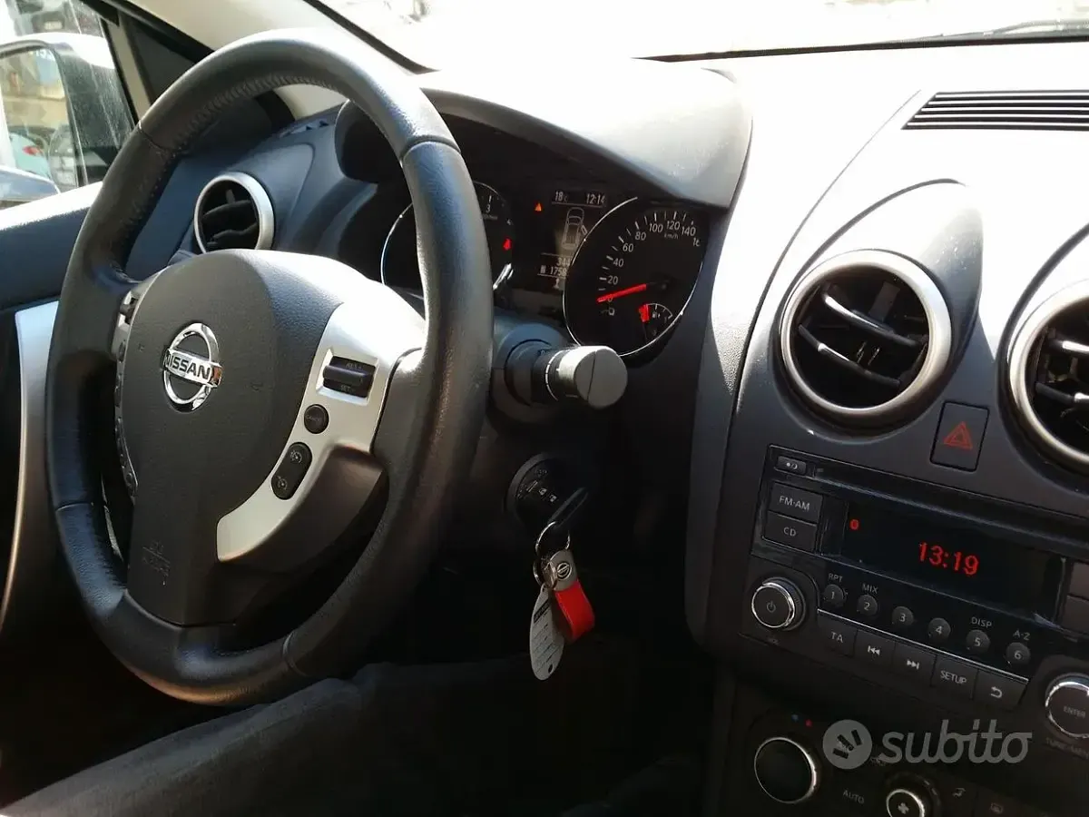 Usata Nissan Qashqai 131 CV (96 kW) 2013 Bianco SUV