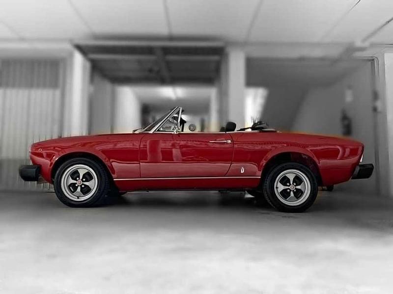 Rosso Usata 1976 Fiat 124 Spider Cabrio | 30.000 € - Immagine 1/4
