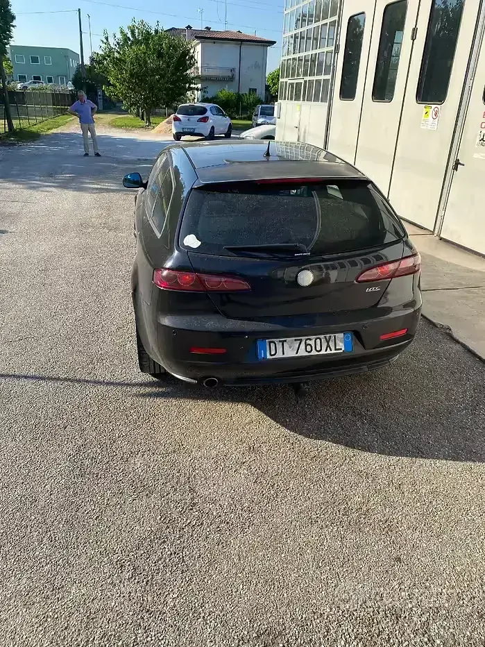 Usata Alfa Romeo 159 150 CV (110 kW) 2009 Nero Station wagon