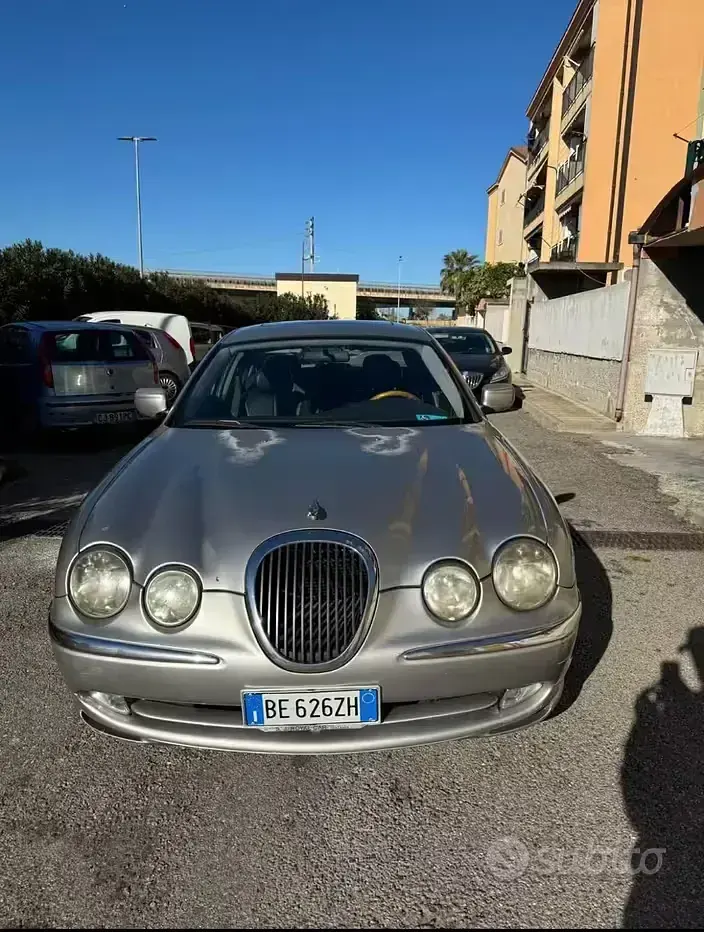Usata Jaguar S-Type S 276 CV (202 kW) 1999 Grigio Berlina