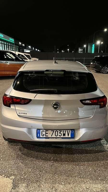 Usata Opel Astra Business Elegance 131 CV (96 kW) 2021 Argento Berlina