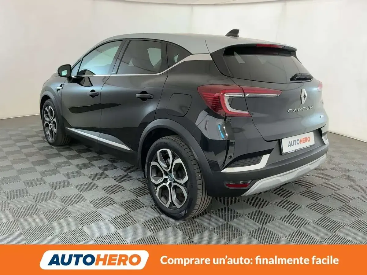 Usata Renault Captur Intens 92 CV (67 kW) 2021 Nero SUV