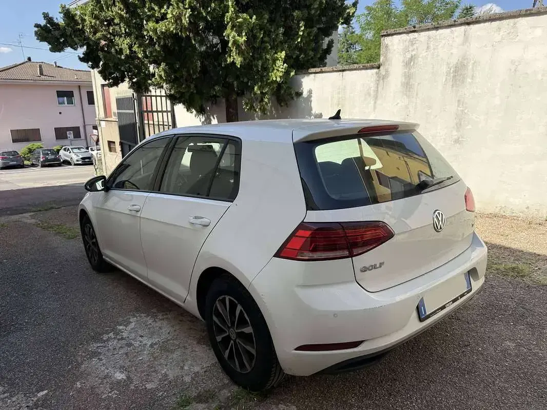 Usata VW Golf VII Trendline 86 CV (63 kW) 2017 Bianco Berlina