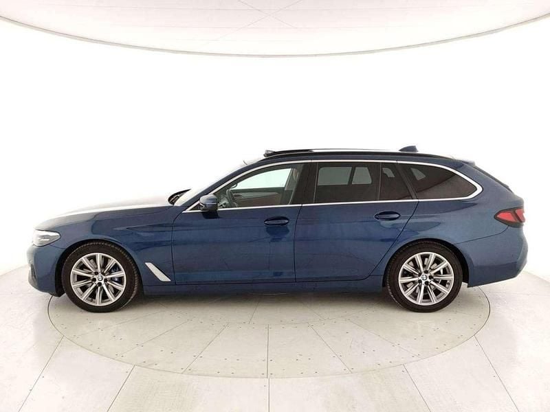 Usata BMW 530 249 CV (183 kW) 2022 Blu notte Station wagon