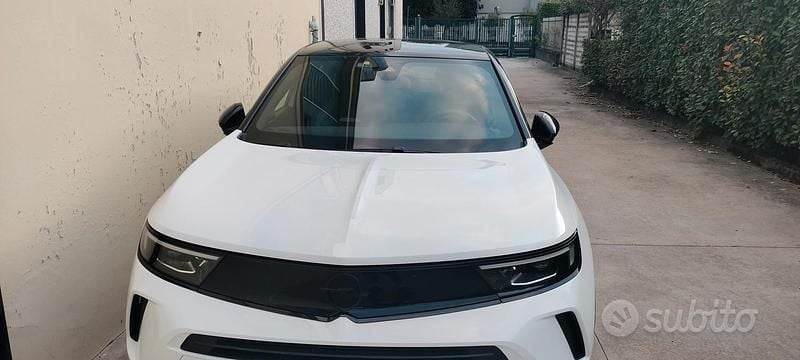 Usata Opel Mokka 101 CV (74 kW) 2024 Bianco SUV