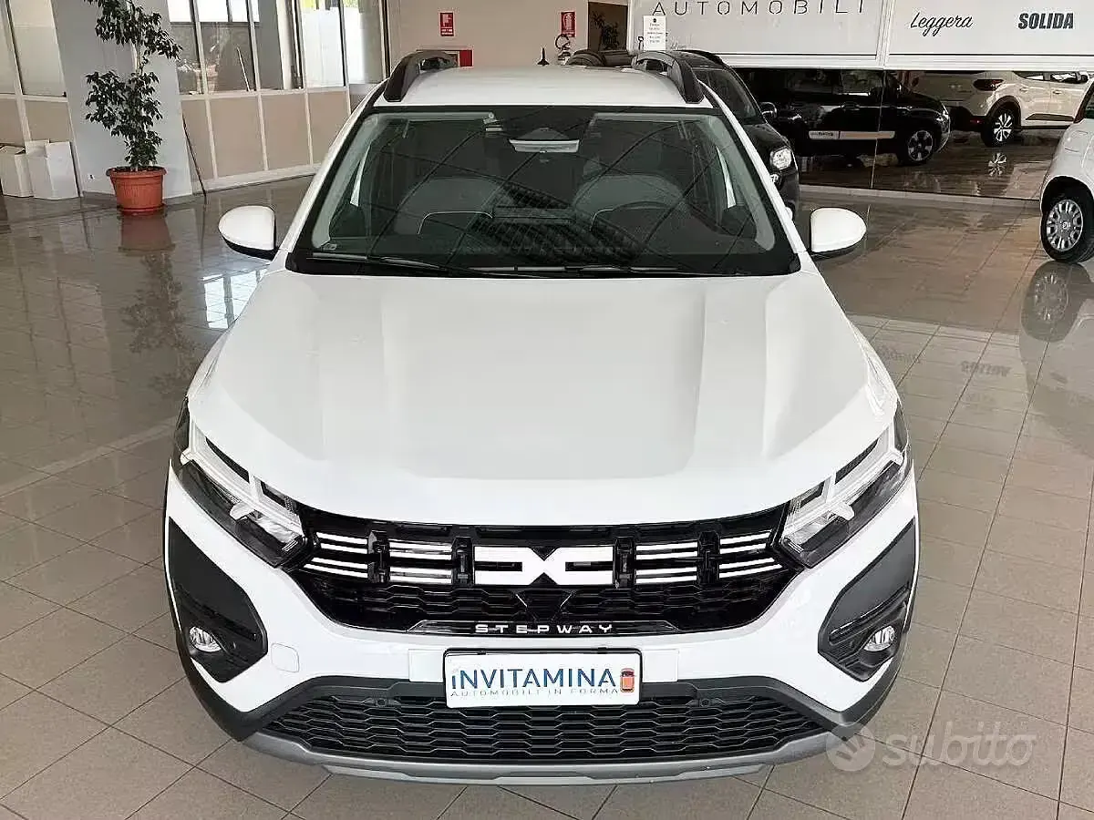 Usata Dacia Sandero Expression 101 CV (74 kW) 2025 Bianco Berlina