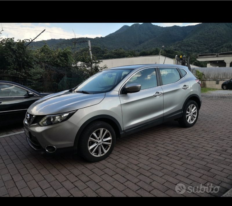 Usata Nissan Qashqai Visia 110 CV (80 kW) 2014 Grigio SUV