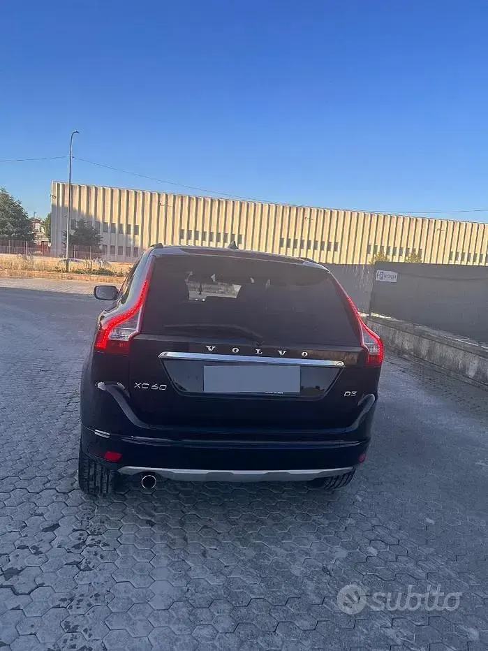 Usata Volvo XC60 150 CV (110 kW) 2016 Nero SUV