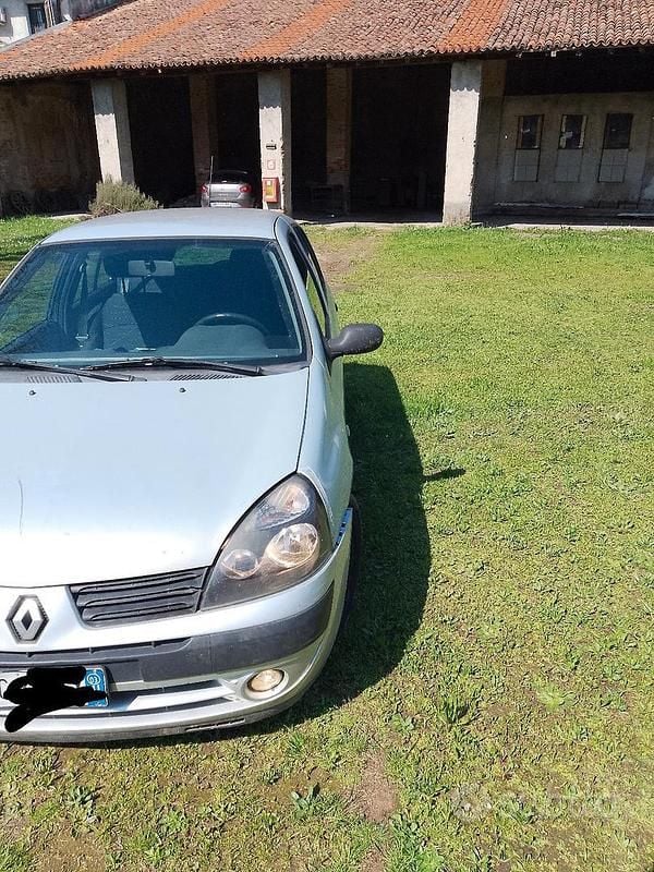 Usata Renault Clio II Expression 58 CV (42 kW) 2003 Berlina