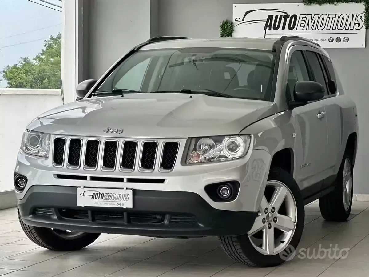 Usata Jeep Compass 163 CV (119 kW) 2012 Grigio SUV