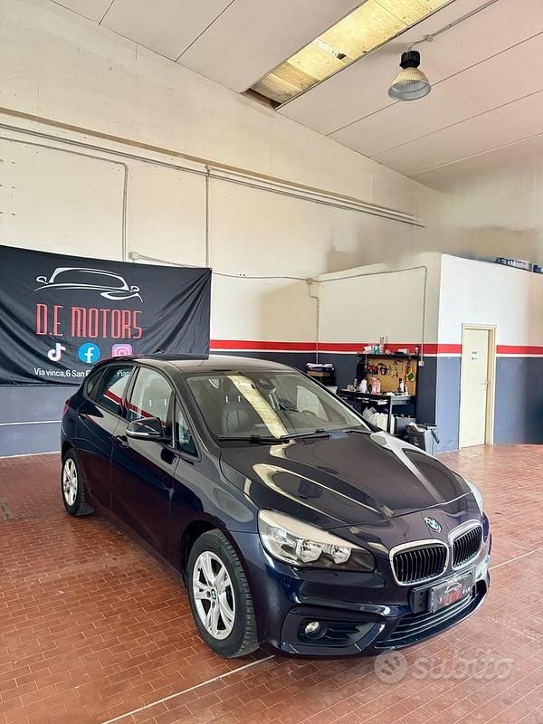 Usata BMW 216 Active Tourer Luxury Line 116 CV (85 kW) 2015 Blu Monovolume