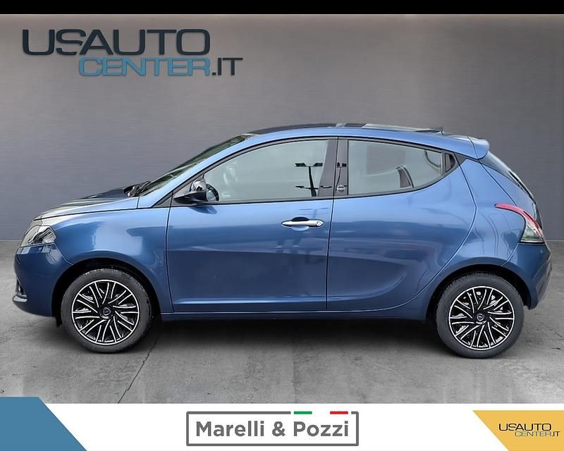 Usata Lancia Ypsilon Gold 70 CV (51 kW) 2021 Utilitaria