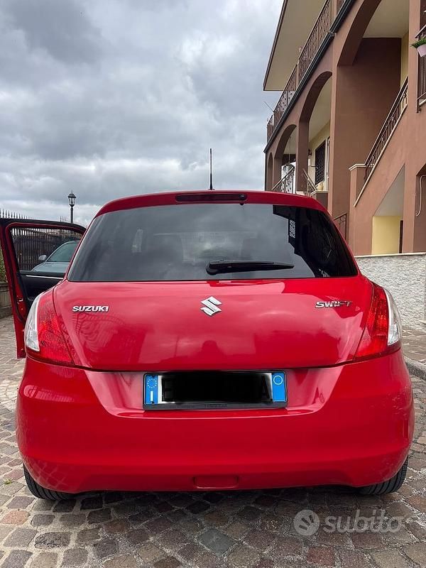 Usata Suzuki Swift GLS 2012 Rosso Utilitaria
