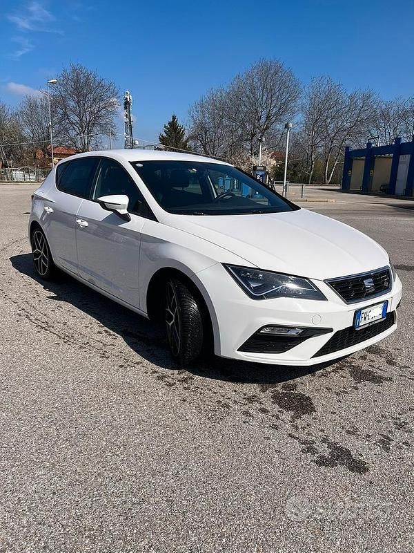 Usata Seat Leon FR 150 CV (110 kW) 2019 Bianco Berlina