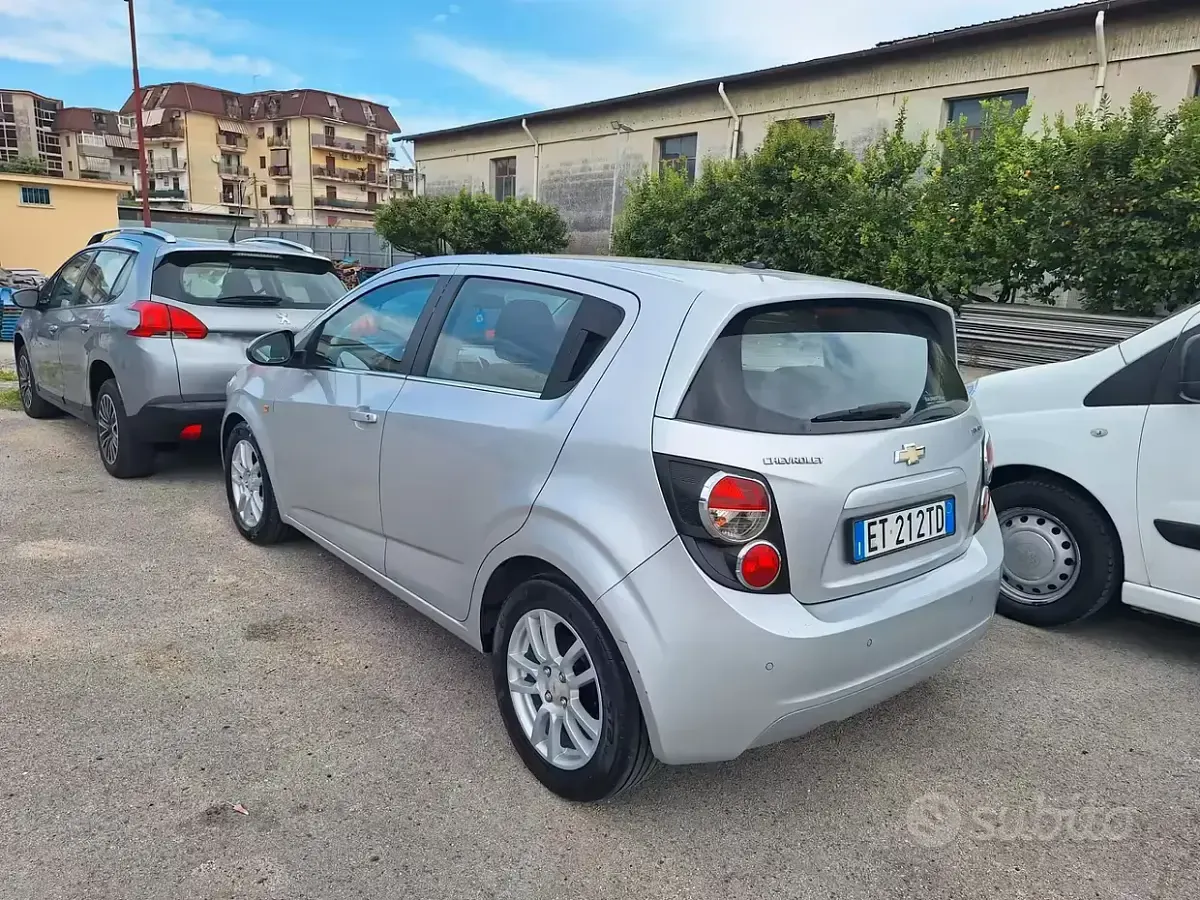 Usata Chevrolet Aveo LT 84 CV (61 kW) 2014 Grigio Berlina