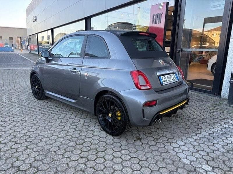 Usata Abarth 595C Pista 165 CV (121 kW) 2020 Grigio Cabrio