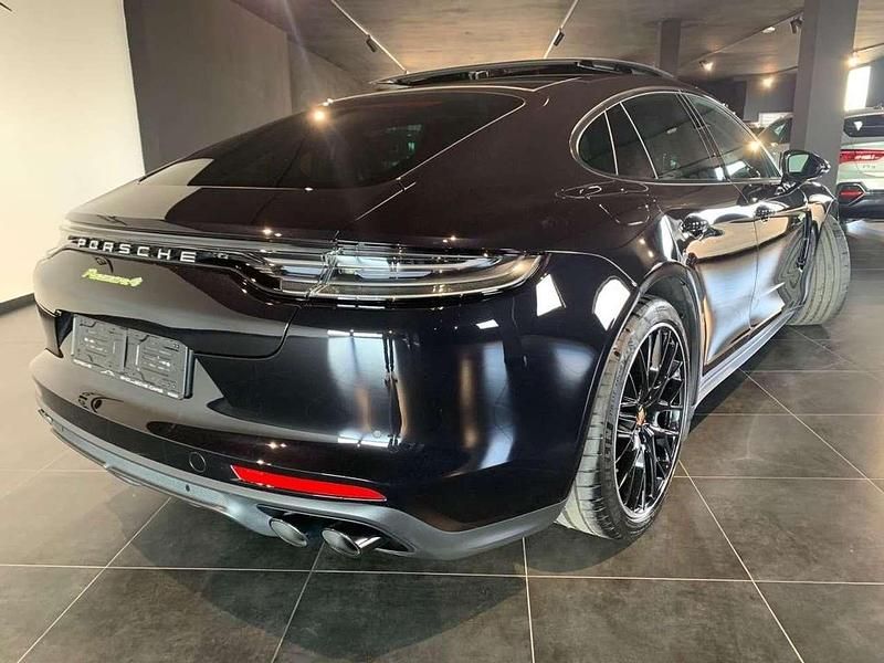 Usata Porsche Panamera 330 CV (242 kW) 2022 Nero jet met. Berlina