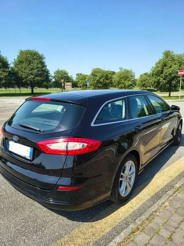 Usata Ford Mondeo S 150 CV (110 kW) 2015 Nero Station wagon