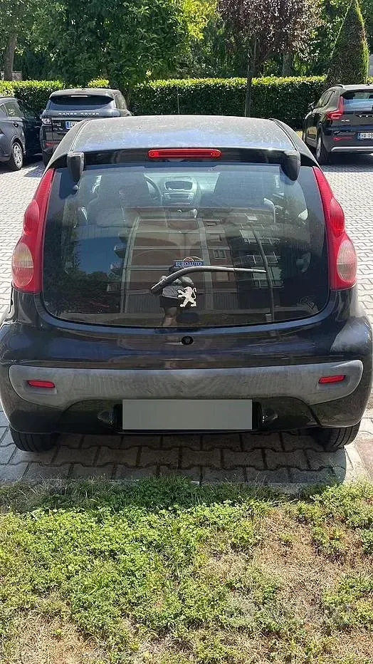 Usata Peugeot 107 68 CV (50 kW) 2007 Nero Utilitaria