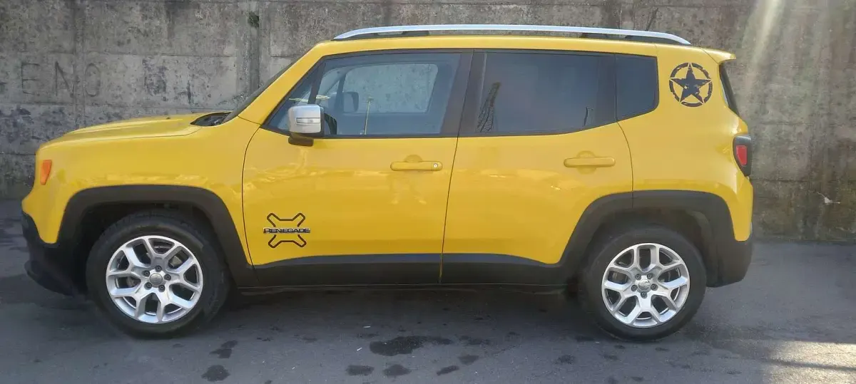 Usata Jeep Renegade Limited 120 CV (88 kW) 2015 Giallo SUV