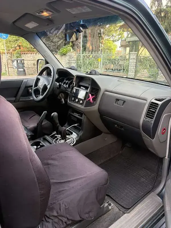 Usata Mitsubishi Pajero 160 CV (117 kW) 2004 SUV